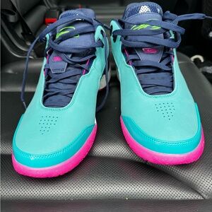 Nike Athletic Shoes Blue and Pink Sleek Design